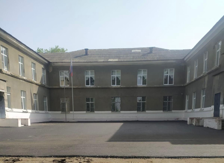 Обустройство школьного двора.